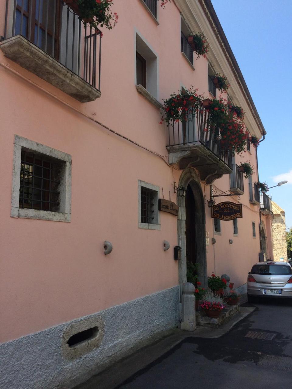 维贾内洛 La Locanda Di San Francesco酒店 外观 照片